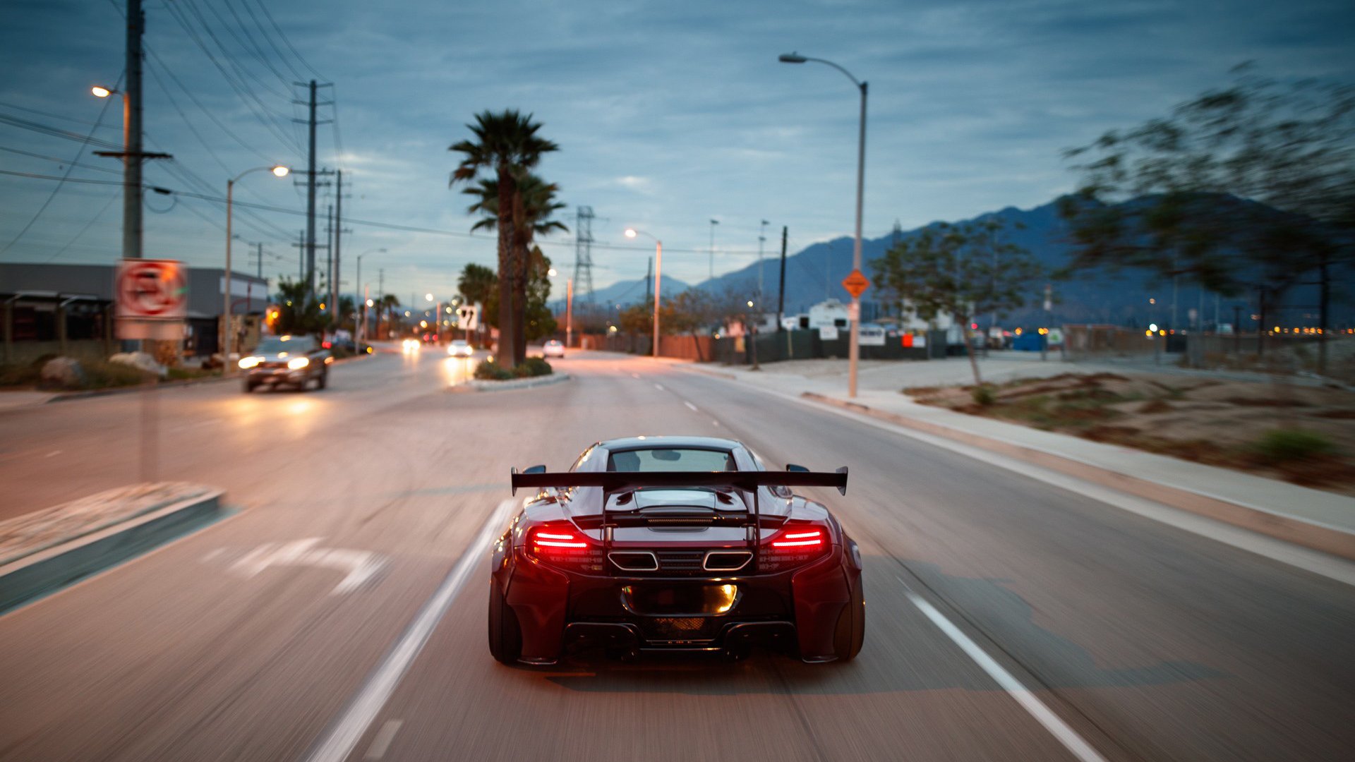 哥伦比亚女足在巴黎奥运会比赛中表现出色，赢得奖品，哥伦比亚男足首发